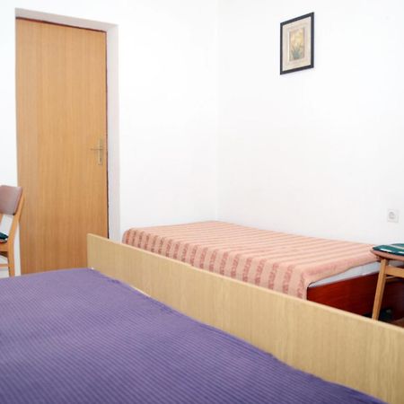 Apartments Ana Rovinj Bagian luar foto