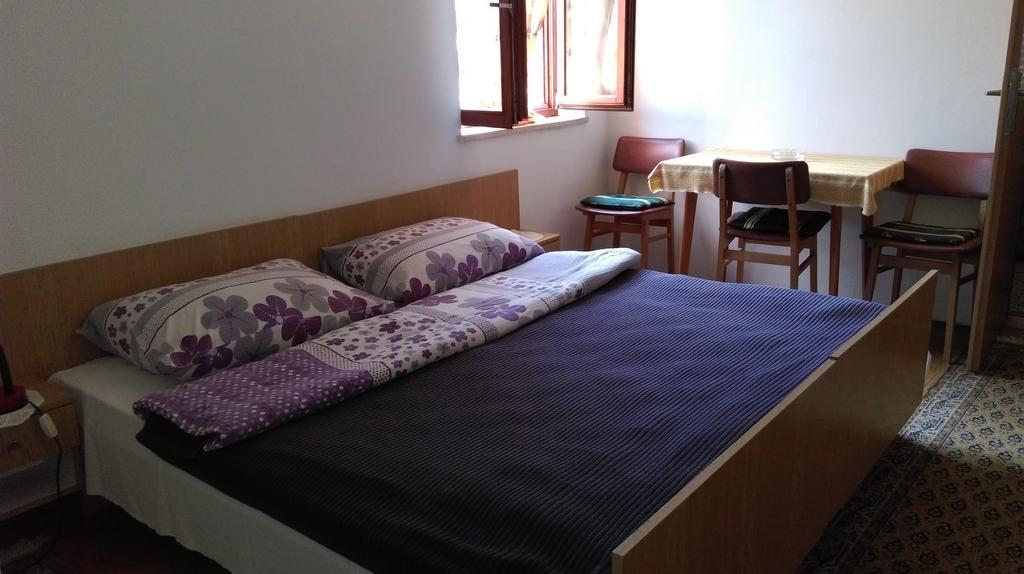 Apartments Ana Rovinj Bagian luar foto