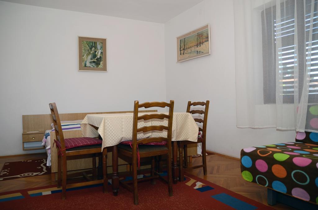 Apartments Ana Rovinj Bagian luar foto