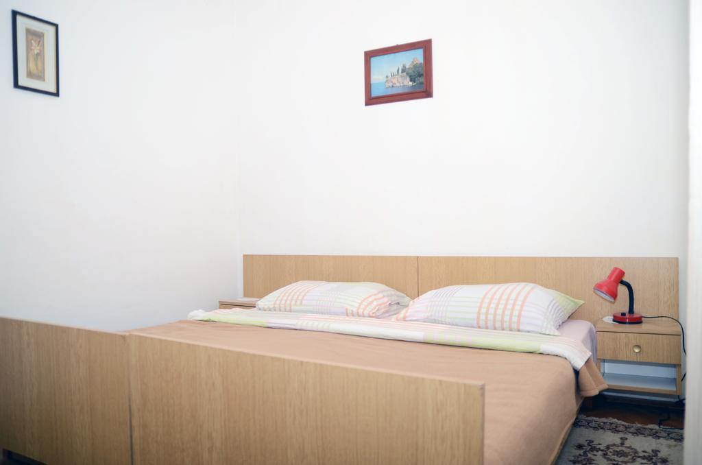 Apartments Ana Rovinj Bagian luar foto
