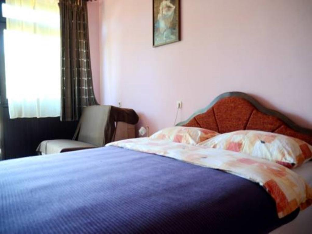 Apartments Ana Rovinj Bagian luar foto