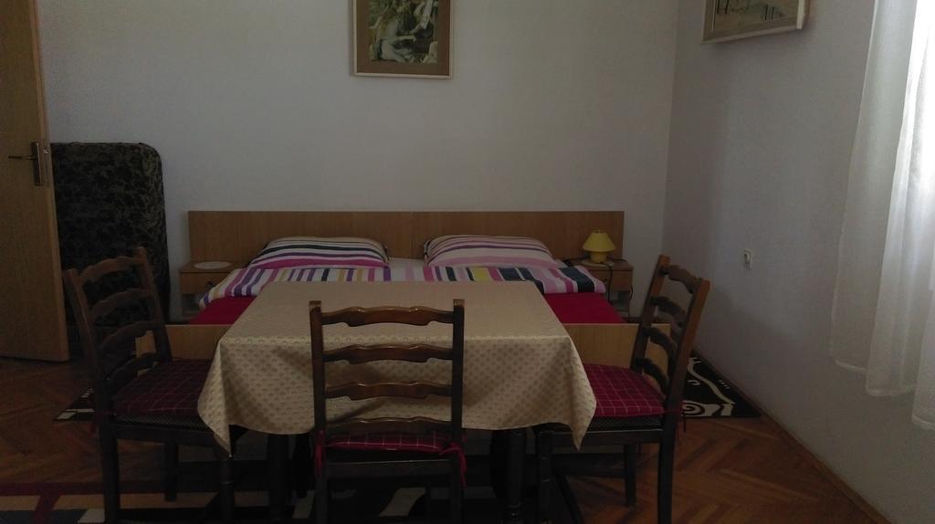 Apartments Ana Rovinj Bagian luar foto
