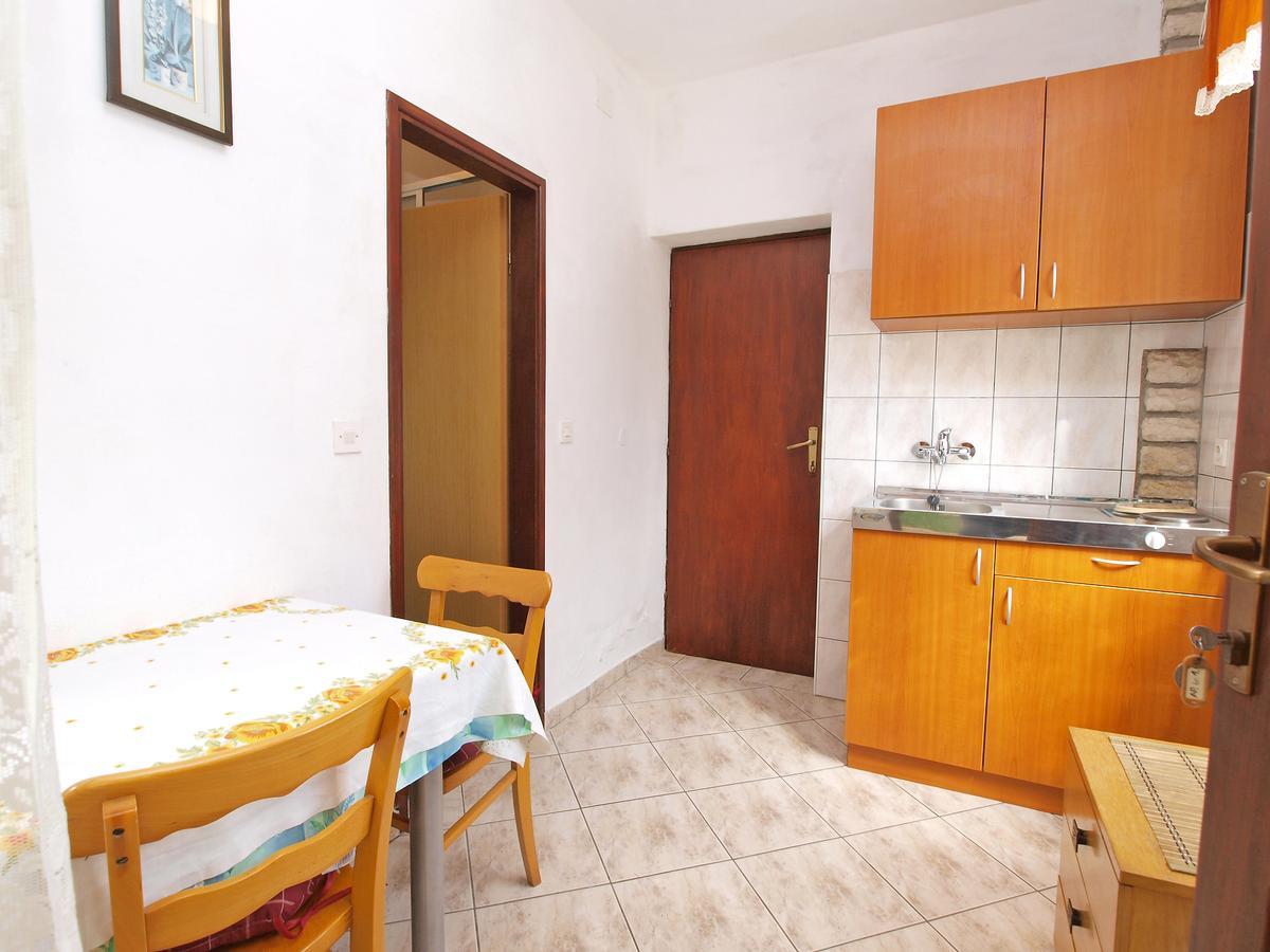 Apartments Ana Rovinj Bagian luar foto