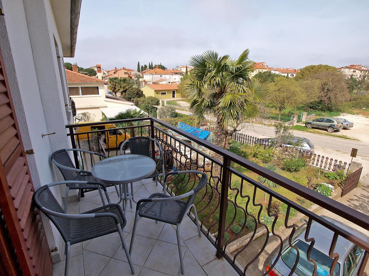 Apartments Ana Rovinj Bagian luar foto