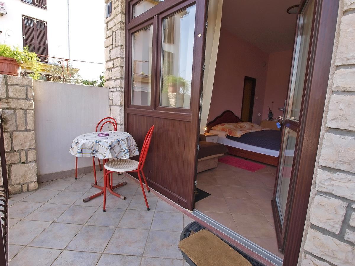Apartments Ana Rovinj Bagian luar foto