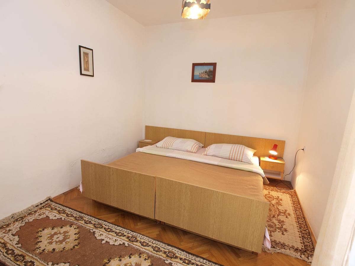 Apartments Ana Rovinj Bagian luar foto